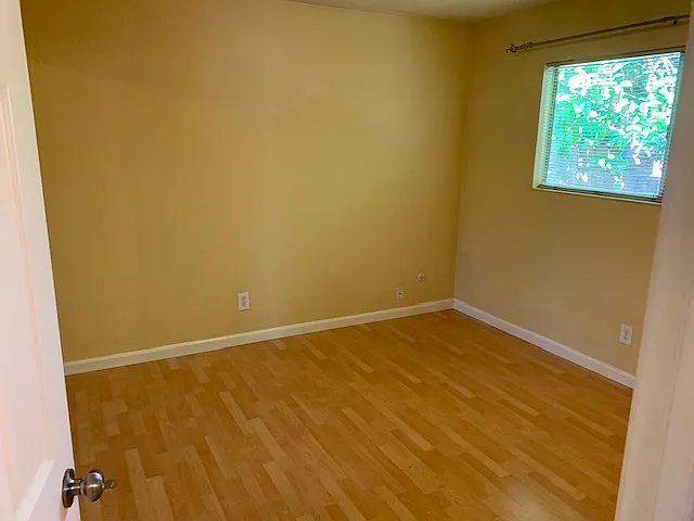 8592 La Riviera Dr — Photo 7