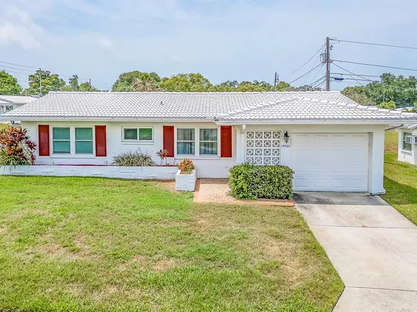 14020 92nd Ave, Seminole, FL 33776