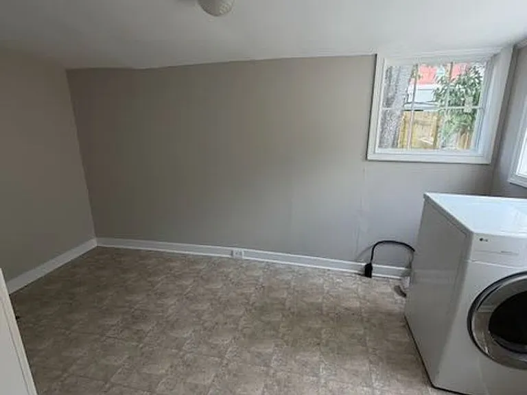 3438 Parkwood Ave — Photo 9