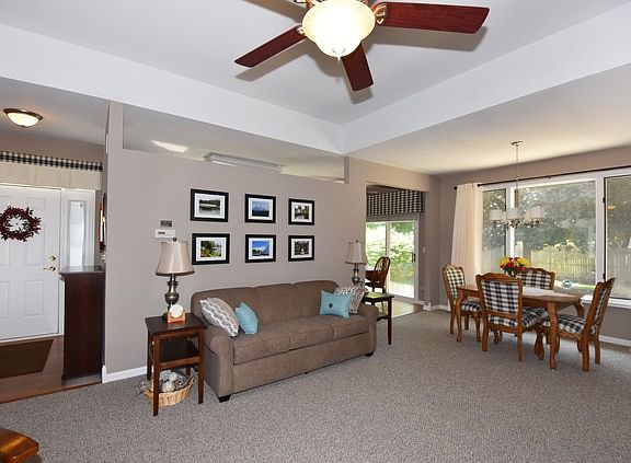 3rd image of 22913 Bussey Dr