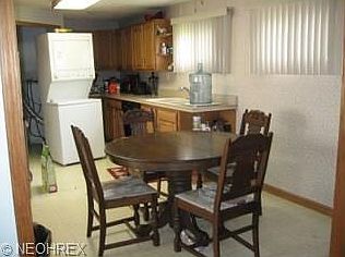 5th image of 15954 Thomas St