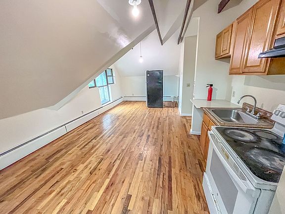 3rd image of 74 Dwight St #3