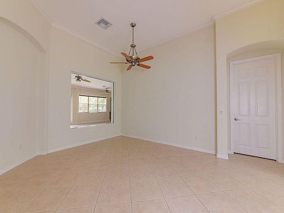 5th image of 4405 5th Ln SW