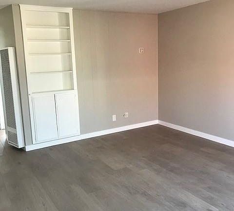 2nd image of 4608 Bancroft St
