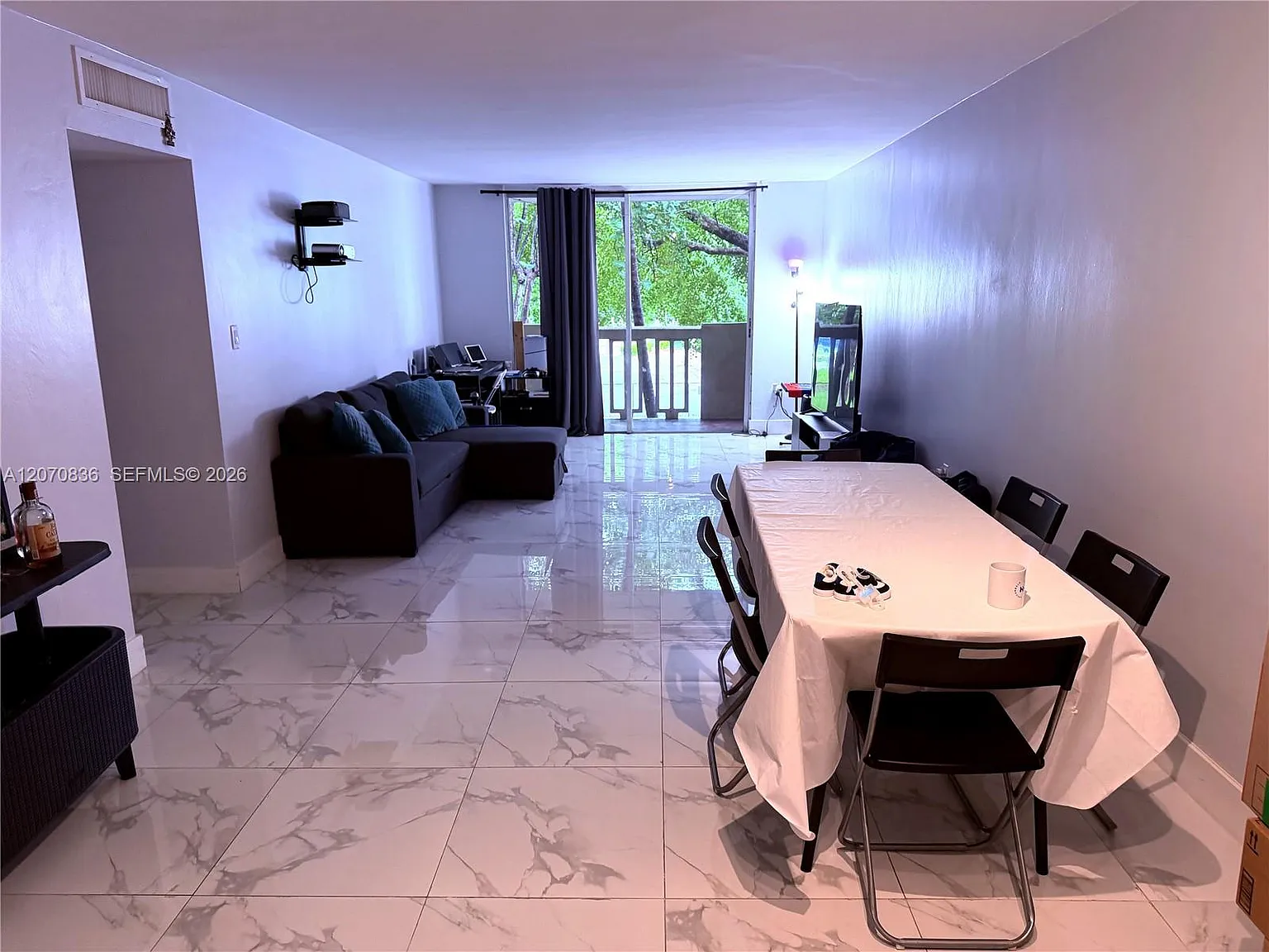 Bayview Palms Condo — Photo 3