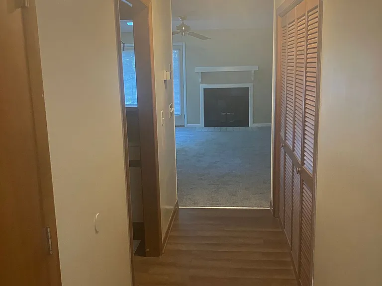 1218 Huntsman Ct — Photo 2