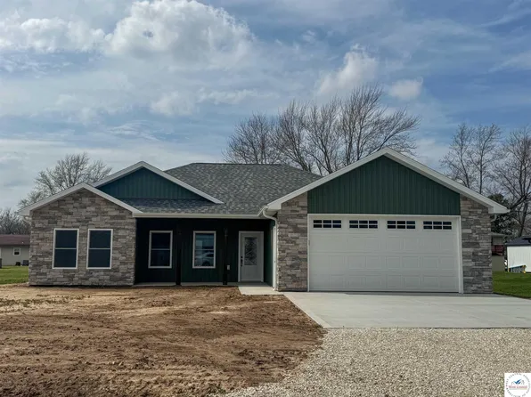 135 McDonald Ave, Versailles, MO 65084