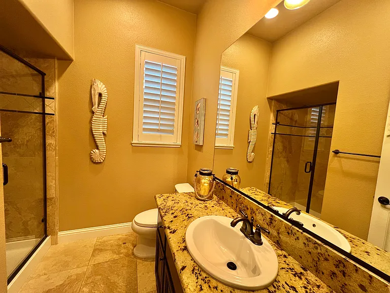 1407 W Colonial Pkwy — Photo 20