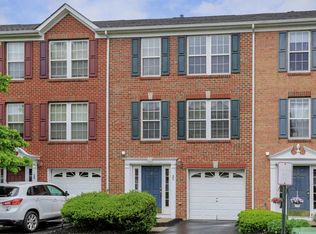 31 Abby Rd, Farmingdale, NJ 07727