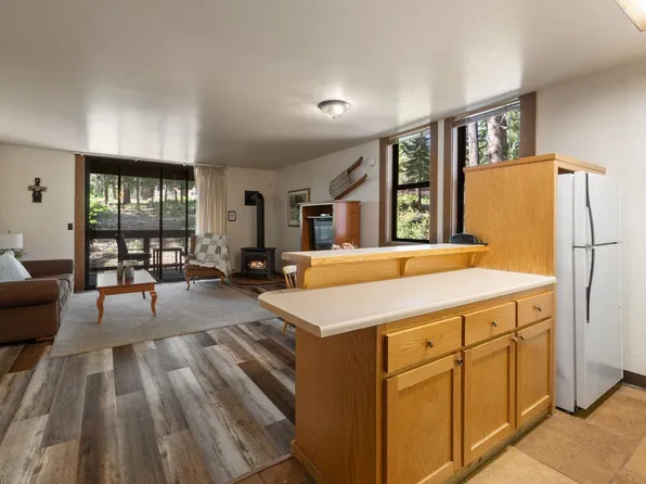 3147 Aspen Grv, Truckee, CA 96161