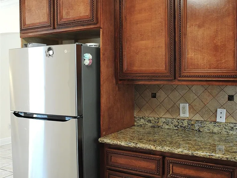 3910 Starbridge Pointe Ln — Photo 9