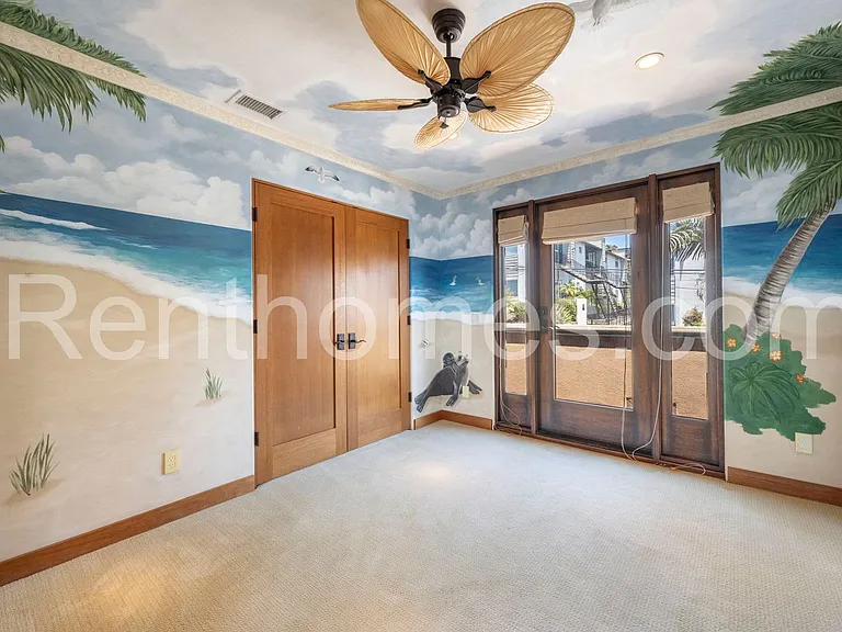 2940 Columbia St — Photo 58