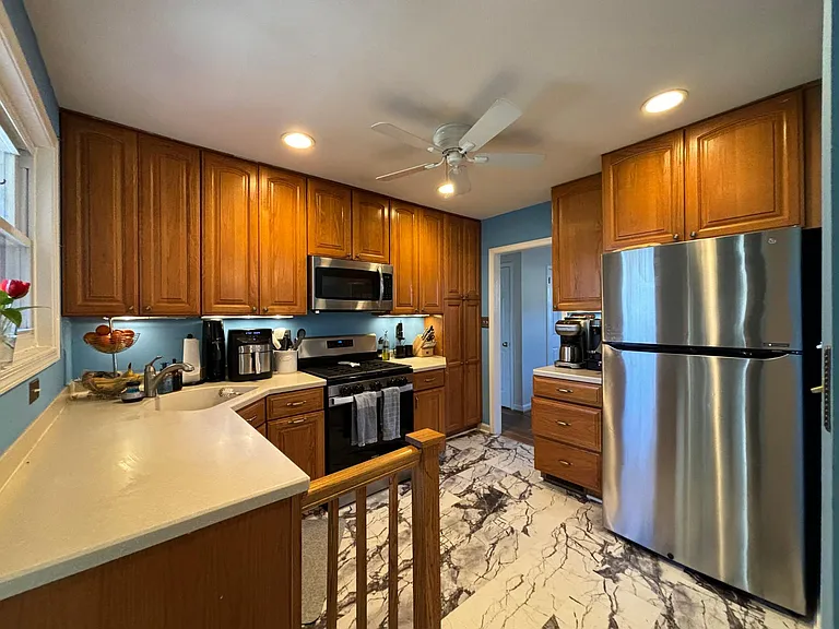 4702 Taney Ave — Photo 15