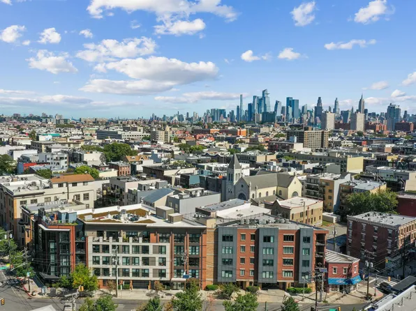 2 Paterson Ave APT 2B, Hoboken, NJ 07030