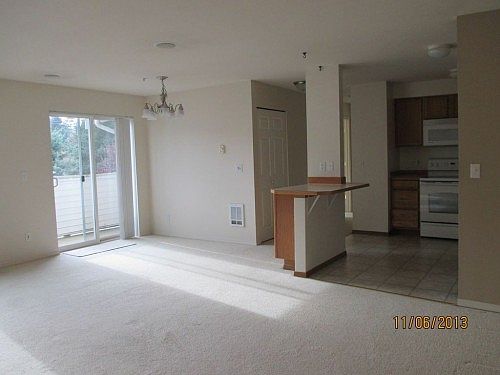 3rd image of 8905 Meridian Pl NE #C203