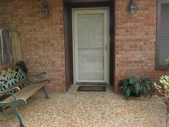 2nd image of 4250 Burtonwood Dr