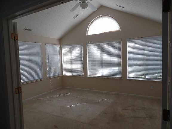 3rd image of 4161 Windbud Dr