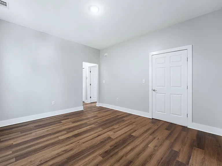 913 S 18th St #2 — Photo 8