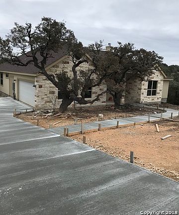 2nd image of 1750 Mountain Spgs