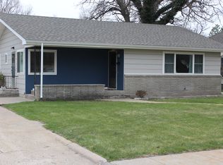 307 E 11th St, Goodland, KS 67735