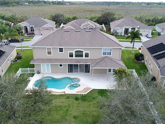 3rd image of 4188 Chastain Dr