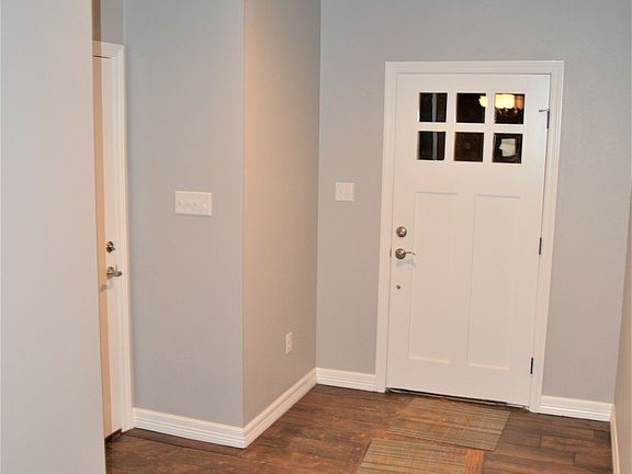 3rd image of 1303 Buena Vista Dr