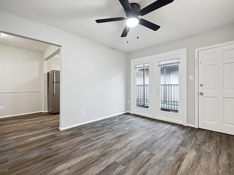 2202 Park Street — Photo 3