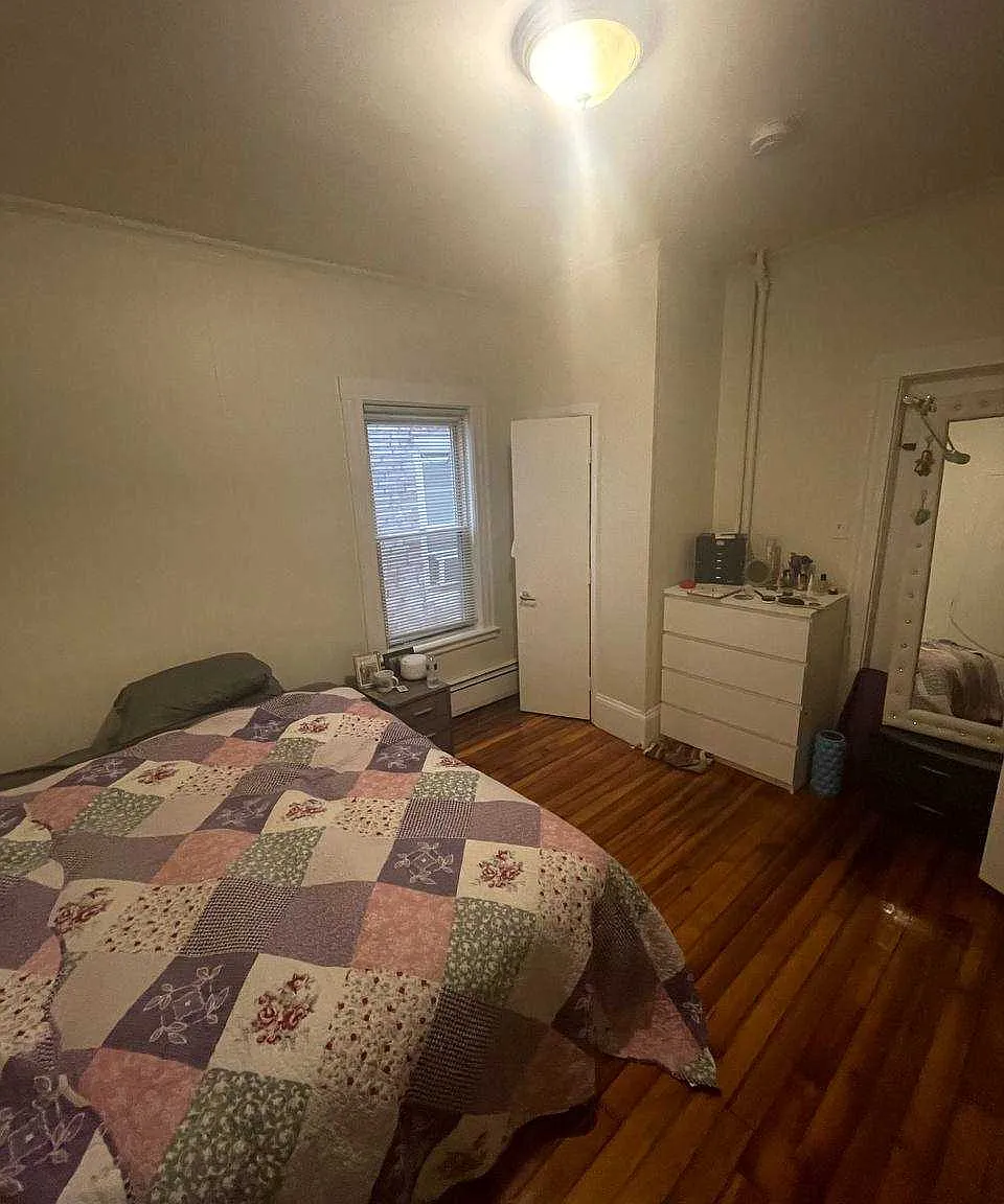 2 bed, $2,400 — Photo 1