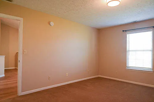 2 bed, 950 sqft, $1,195 — Photo 4
