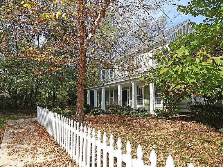 5496 Hill Top St — Photo 12
