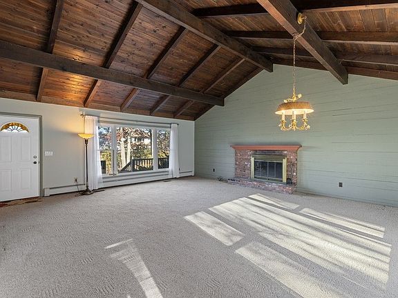 3rd image of 64 Hillside Ave