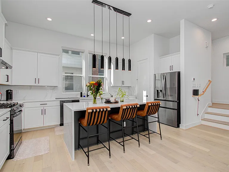 3032 Lamar St — Photo 17