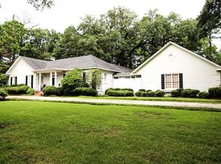2552 S Durham Dr, Mobile, AL 36606