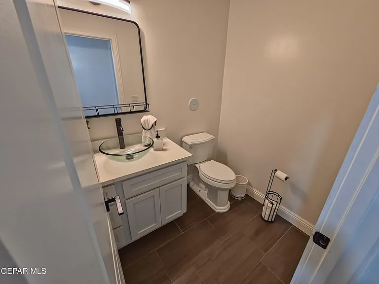 7321 Cuba Dr — Photo 36