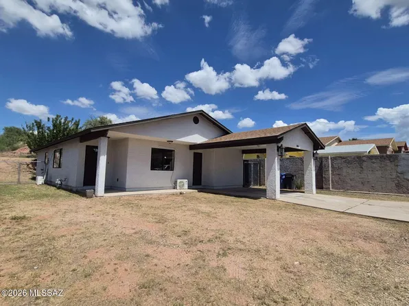 1061 E Parkway Dr, Nogales, AZ 85621