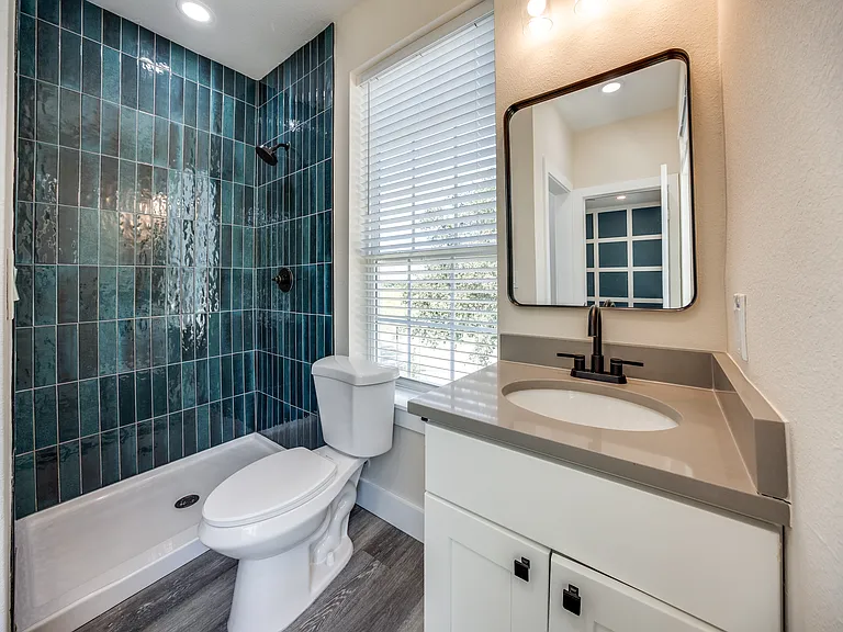 515 N Davis Dr — Photo 21