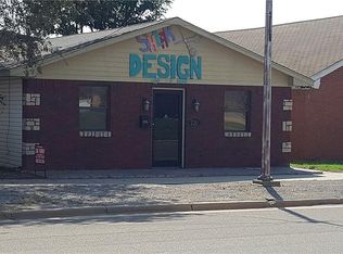 220 S Pennsylvania Ave, Mangum, OK 73554