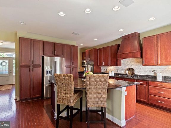 Open kitchen