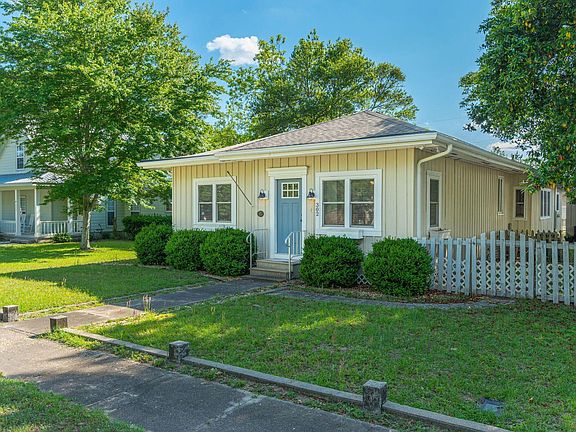 2nd image of 302 Crescent Dr
