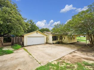 2614 Grace Ave, Rockdale, TX 76567