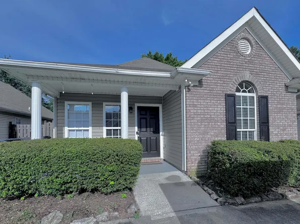 221 Hidden Creek Dr, Pelham, AL 35124