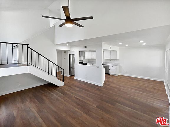 3rd image of 3731 Mesa Oak Ln