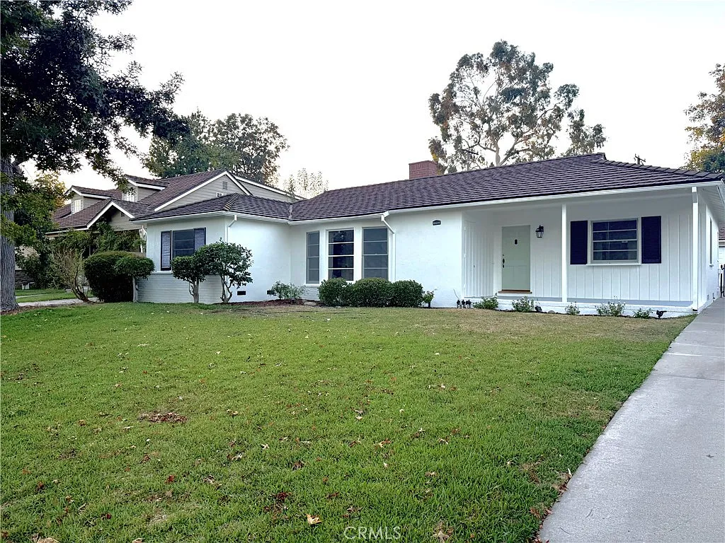 2 bed, 1746 sqft, $5,000 — Photo 2
