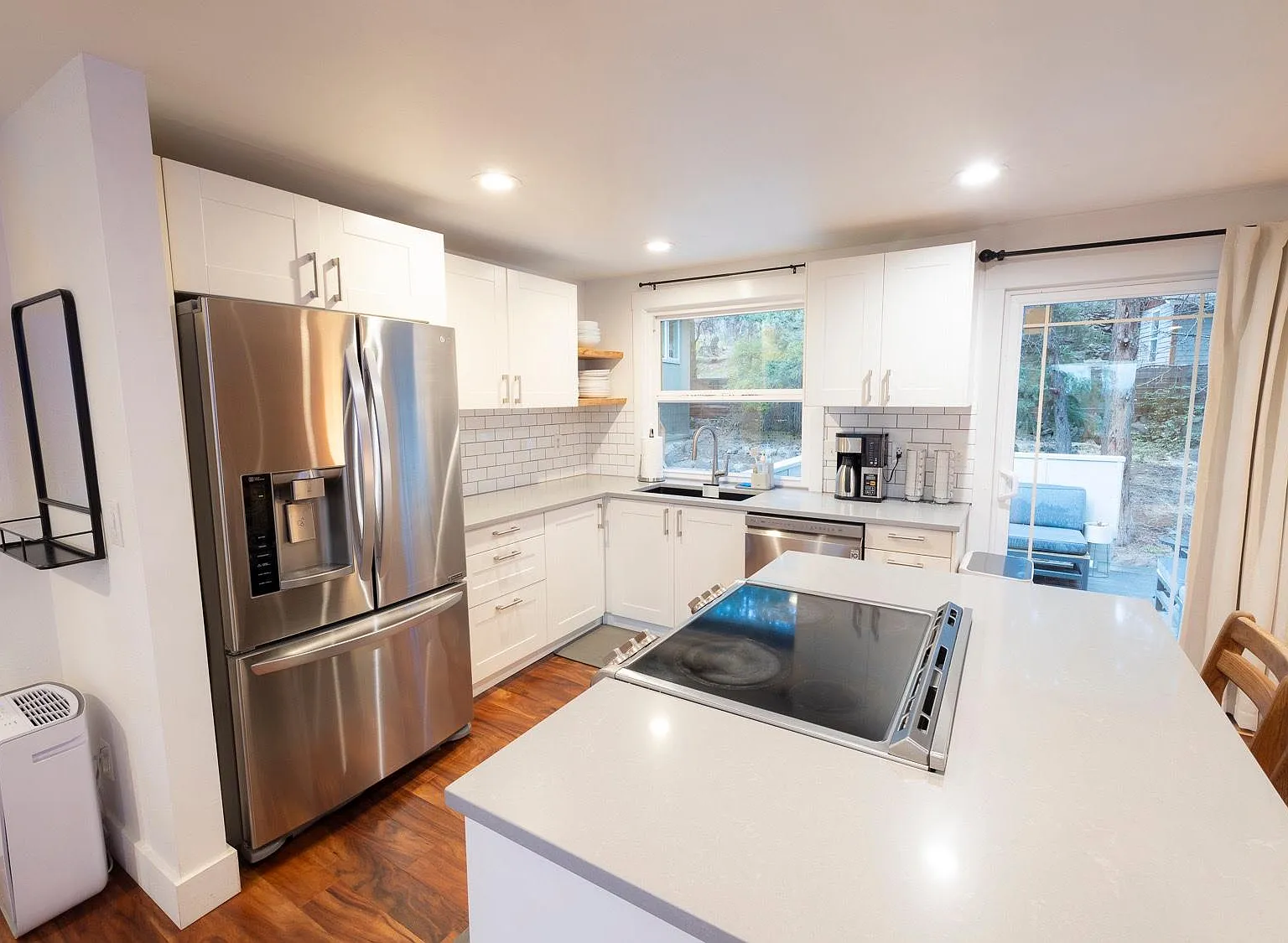 1600 NW Quincy Ave — Photo 4