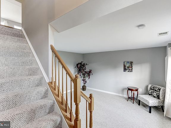 3rd image of 4067 Fountainside Ln