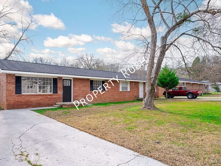 3336 Gundy Dr #B — Photo 2