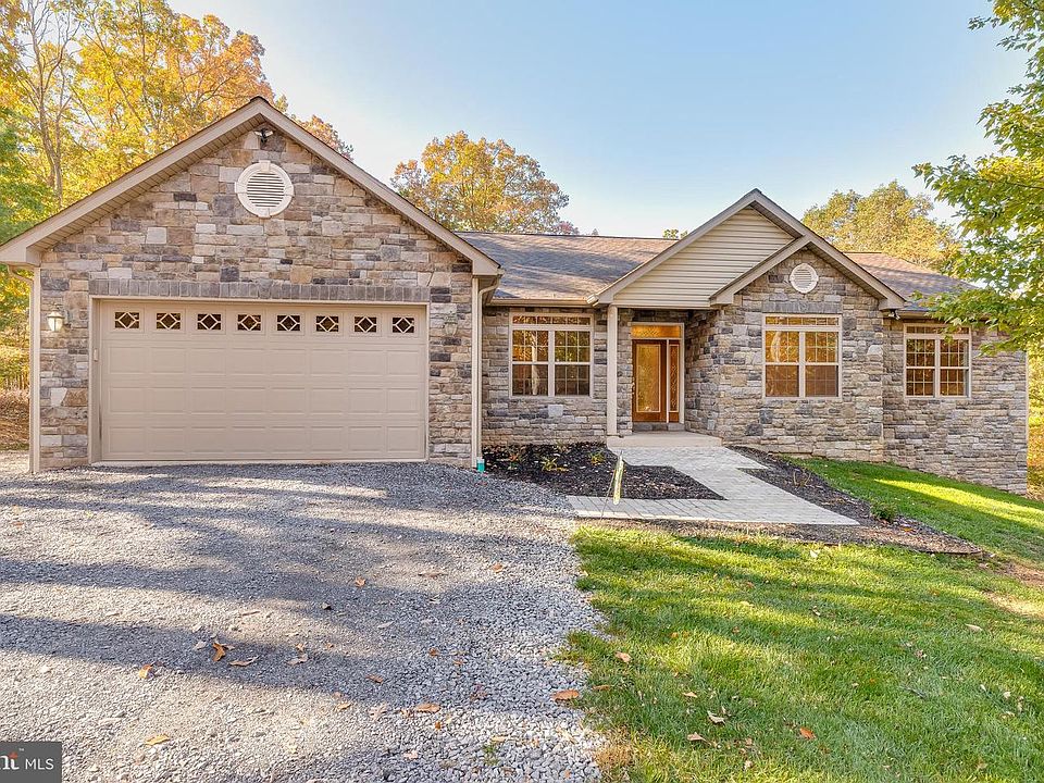 1st image of 487 Vixen Ln