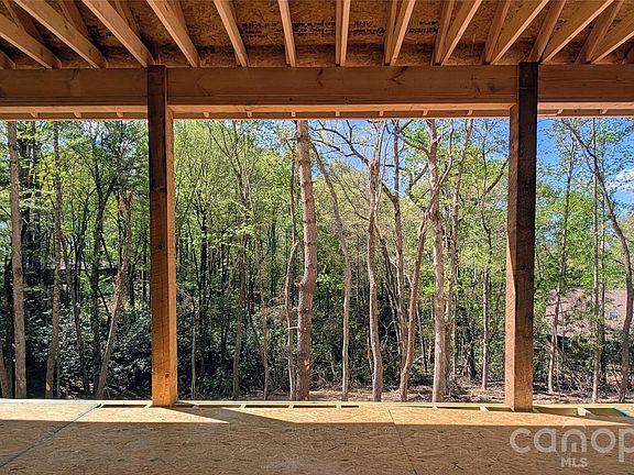 4th image of 189 Laurel Ridge Rd