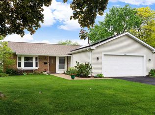 1020 N Ridgewood Ln, Palatine, IL 60067