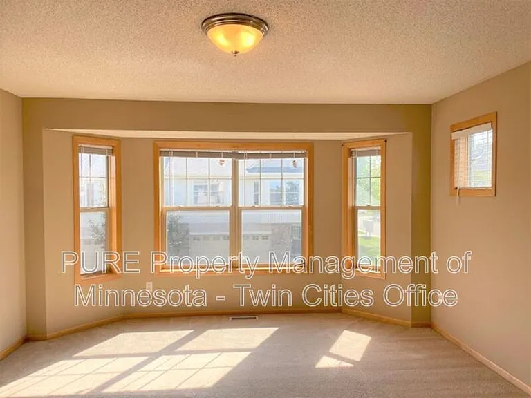 3152 Legacy Ln — Photo 10